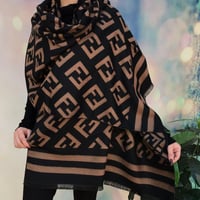 جديدينا شالات شتوية فندي الاكثر طلب _متجر مون