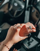 خاتم ملكي حجر أبيض رجالي ونسائي من متجر مون