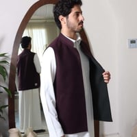 سديري جوخ رجالي لونين اسود و عنابي