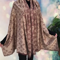 شال شتوي ماركة لويس فيتون مع كيس لويس فيتون