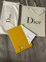 بوك ديور احمر