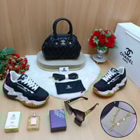 شوز مع شنطة شانيل الأصلي ماركة شانيل