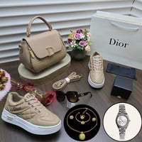 هدايا نسائية شوز ماركه ديور