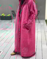 فروة شتوية نسائية فاخرة - نقش ليزر مع قبوع