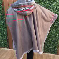 شال نسائي شتوي بالاسم بأطراف سدو