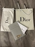 بوك بطاقات رجالي ديور