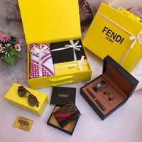 اجمل هدايا ماركة فُندِي درجة اولى