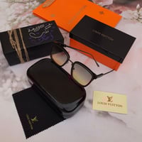 نظاره ماركة لويس فيتون درجة اولى