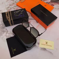 نظاره ماركة لويس فيتون درجة اولى