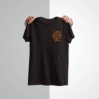 تيشيرت بشعار يوم التأسيس السعودي