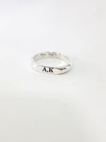 خاتم باسم أو تاريخ أو عباره حسب الطلب _متجر مون