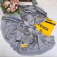 وشاح فندي شتوي نسائي الاصلي