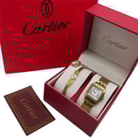ساعة كارتير نسائية مع مجموعة إكسسوارات أنيقة