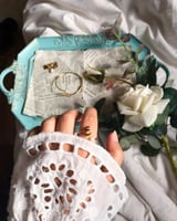 أسواره وخاتم مع كتابة الاسم موديل جديد أنيق - مون