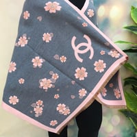 شال شانيل الاصلي- سكارف ماركة نسائي