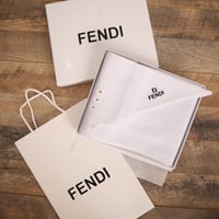 شماغات رجالية ماركة فندي _متجر مون