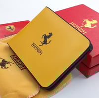 محفظه فيراري