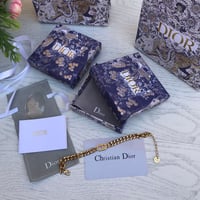 سلسال مع اسوارة نسائية ديور 2023