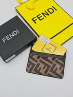 بوك ماركة فندي