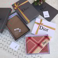 اقمشة شتوية ديور مع شماغ مع ازرارا ولوقو ديور +ملح...