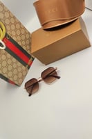 نظارات قوتشي | تصميم سداسي عصري وأنيق