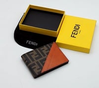 محافظ رجالية فندي