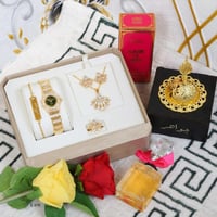 هدايا بسيطة للنساء - طقم إكسسوارات بالاسم