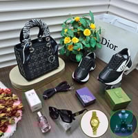 هدية ديور نسائية - طقم شنطة وشوز مع مجوهرات