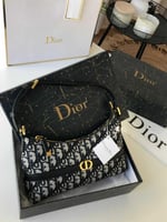 شنط نسائية ديور الجديدة 2025