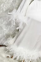 روب عروس ريش موديل قصير بلون ابيض