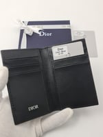 محافظ بطاقات ماركة