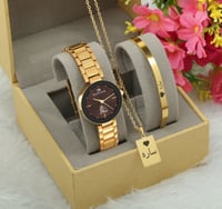 بوكسات هدية نسائية بالاسم حسب الطلب