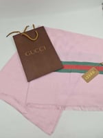 شال قوتشي - مع ملحقات الماركة الأصلية