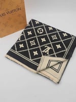 شالات لويس فيتون -سكارفات ماركة Louis Vuitton