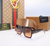 نظارات قوتشي نسائية - تصميم فاخر مع جميع ملحقات ال...