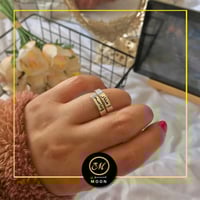 خاتم بفكرة مبتكره تصميم أنيق مناسب للأذواق الراقيه...