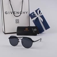 نظارة شمسية جيفنشي