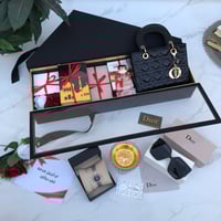 هدايا نسائية ماركة ديور