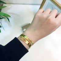 اسوارة الاسم من مون تصميم حسب الطلب