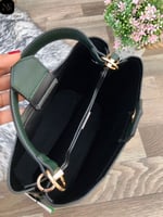 شنطه نسائيه برادا درجه اولى_متجر مون