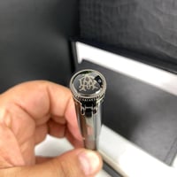 قلم دنهل سنتري مان طبق الأصل