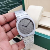 ساعة غوتشي GUCCI 25H الجديدة