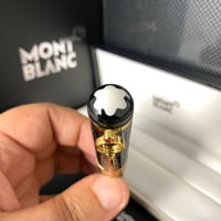 قلم مونت بلانك آرثر كونان دويل بولبوينت طبق الاصل