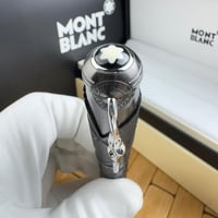 قلم مونت بلانك إصدار خاص لإخوان جريم طبق الأصل