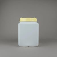 علبة مربع 2.2 لتر