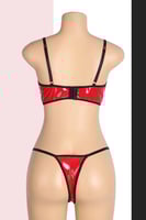 لانجري مثير من الجلد