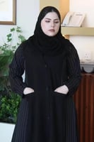 3221 | عباية سوداء بليزر وتدخيلة أنيقة