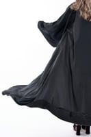 4296 | عباية كتف نص كلوش بتطريز مميز