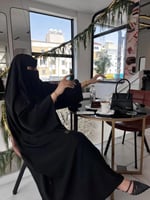 1438 | عباية رأس كم مربع مقفل