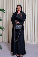 4288 | عباية كتف نص كلوش